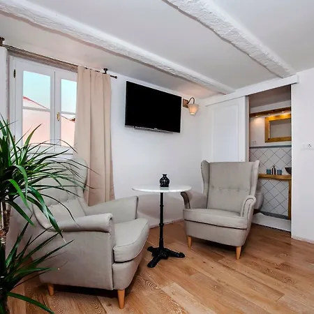 Casa Colloredo * Rovinj